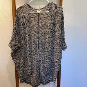 Women’s Short Sleeve Cardigan